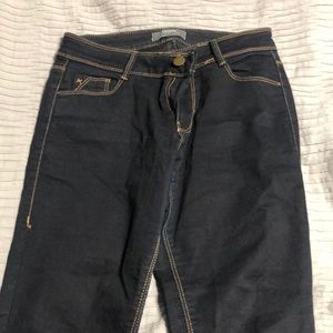 dark wash skinny jeans